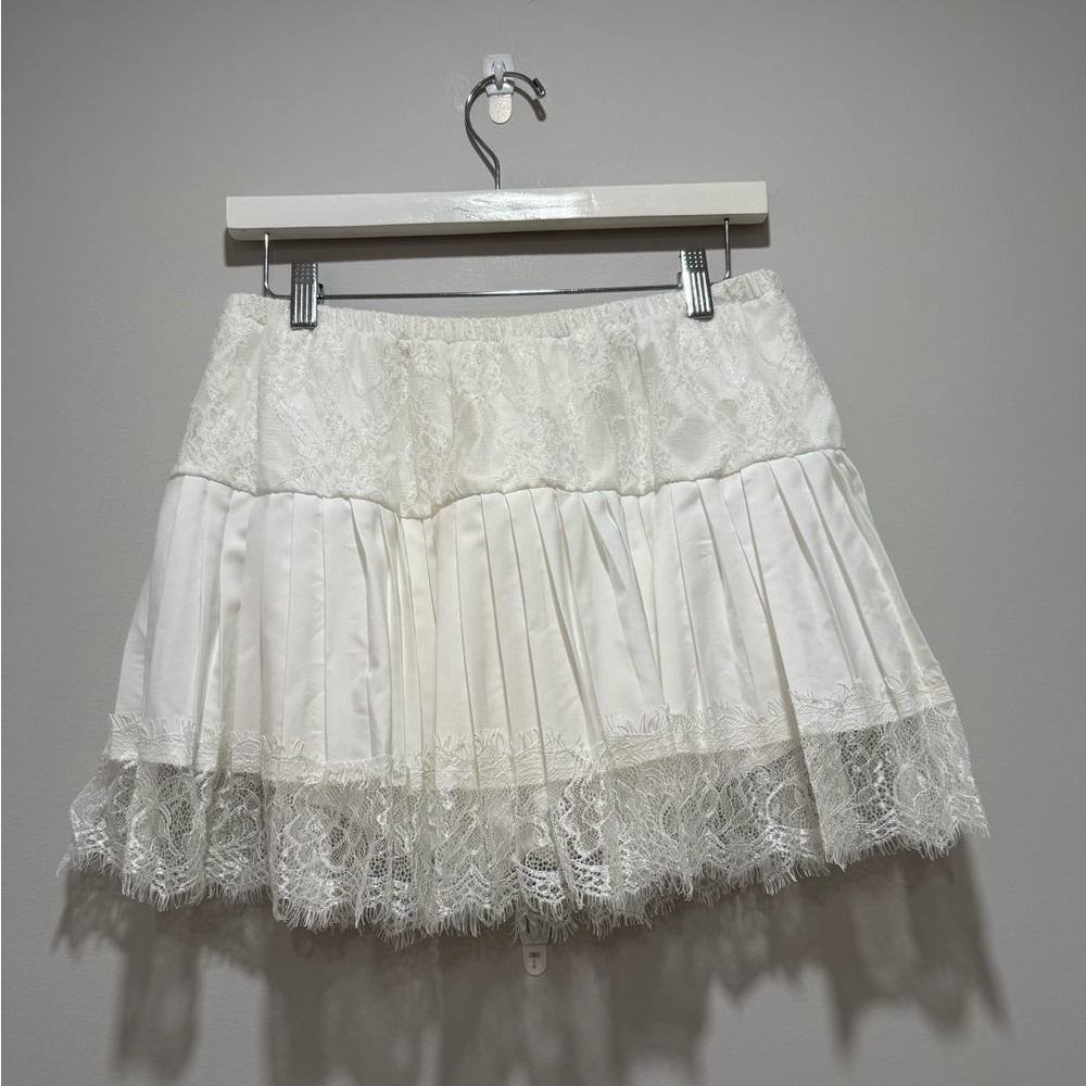 NWOT SHEIN White Lace Pleated Mini Skirt with Shorts Size XL
